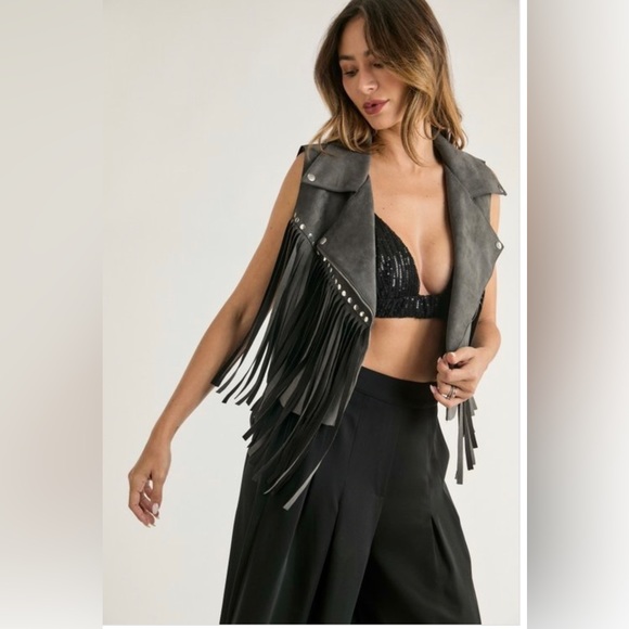 FRINGE RIDER VEST - Picture 3 of 7